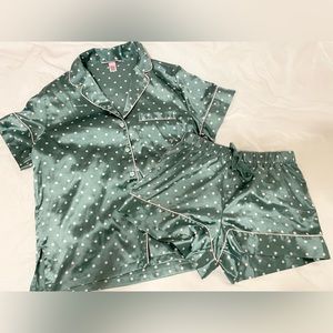 Victoria’s Secret Satin Pajama Set XS